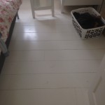 witte houten vloer